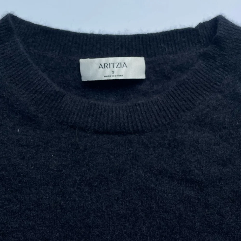 aritzia Black Cashmere Sweater classic small - Picture 7 of 10